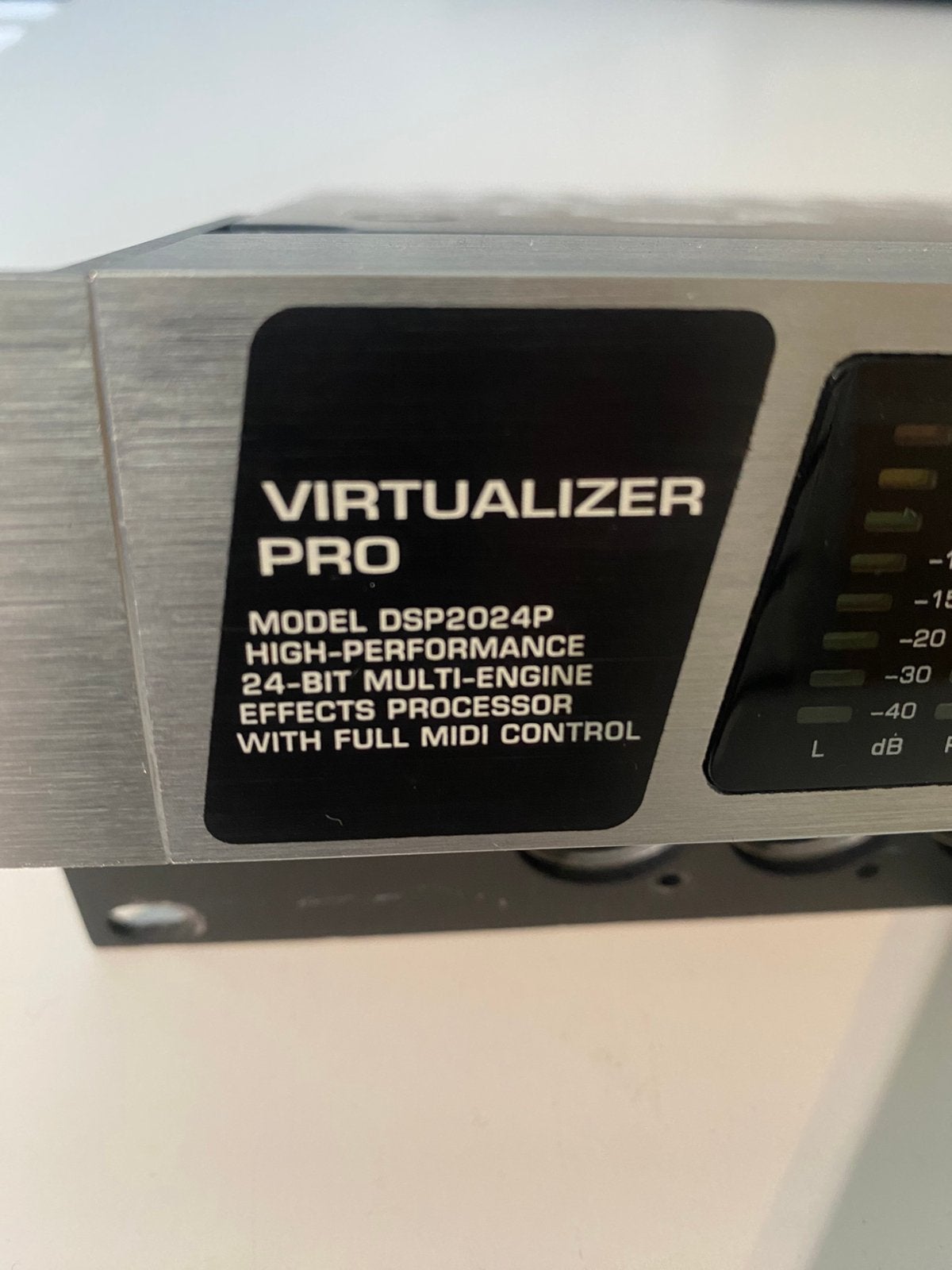 BEHRINGER Virtualizer pro DSP2024P, Ophalen, Gebruikt