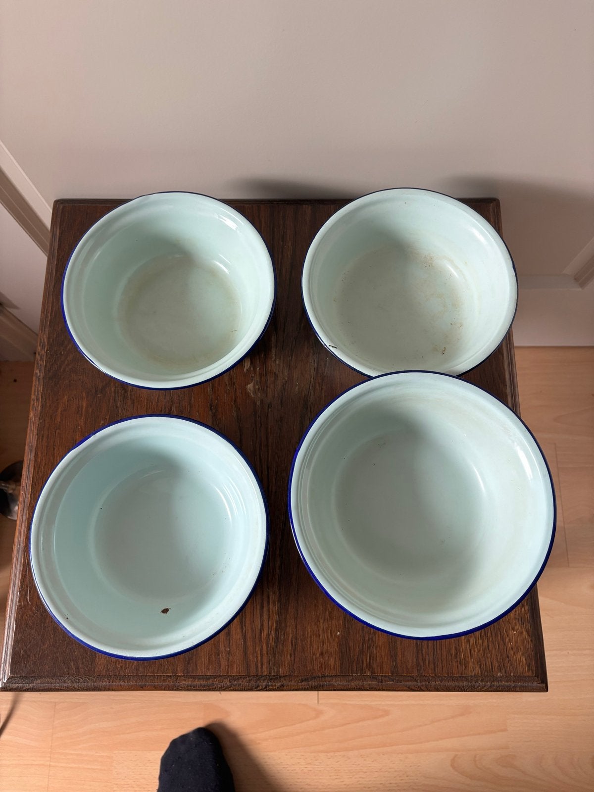 Set van 4 emaille bakjes - prima staat, Antiek en Kunst, Antiek | Emaille, Ophalen
