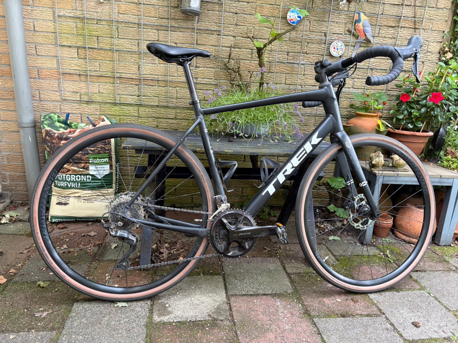 Trek Domane AL5 Gen 4 2024 racefiets zwart, Fietsen en Brommers, Fietsen | Racefietsen, 28 inch, Gebruikt, Heren, Aluminium
