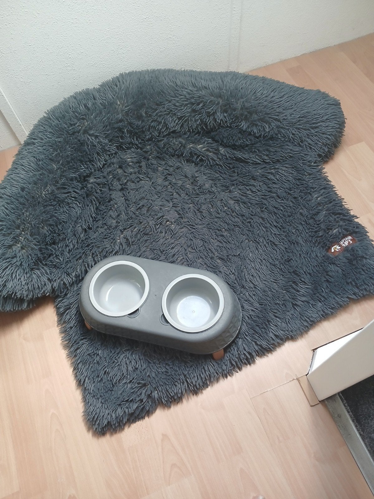 hondenkussen plus etensbak, Ophalen