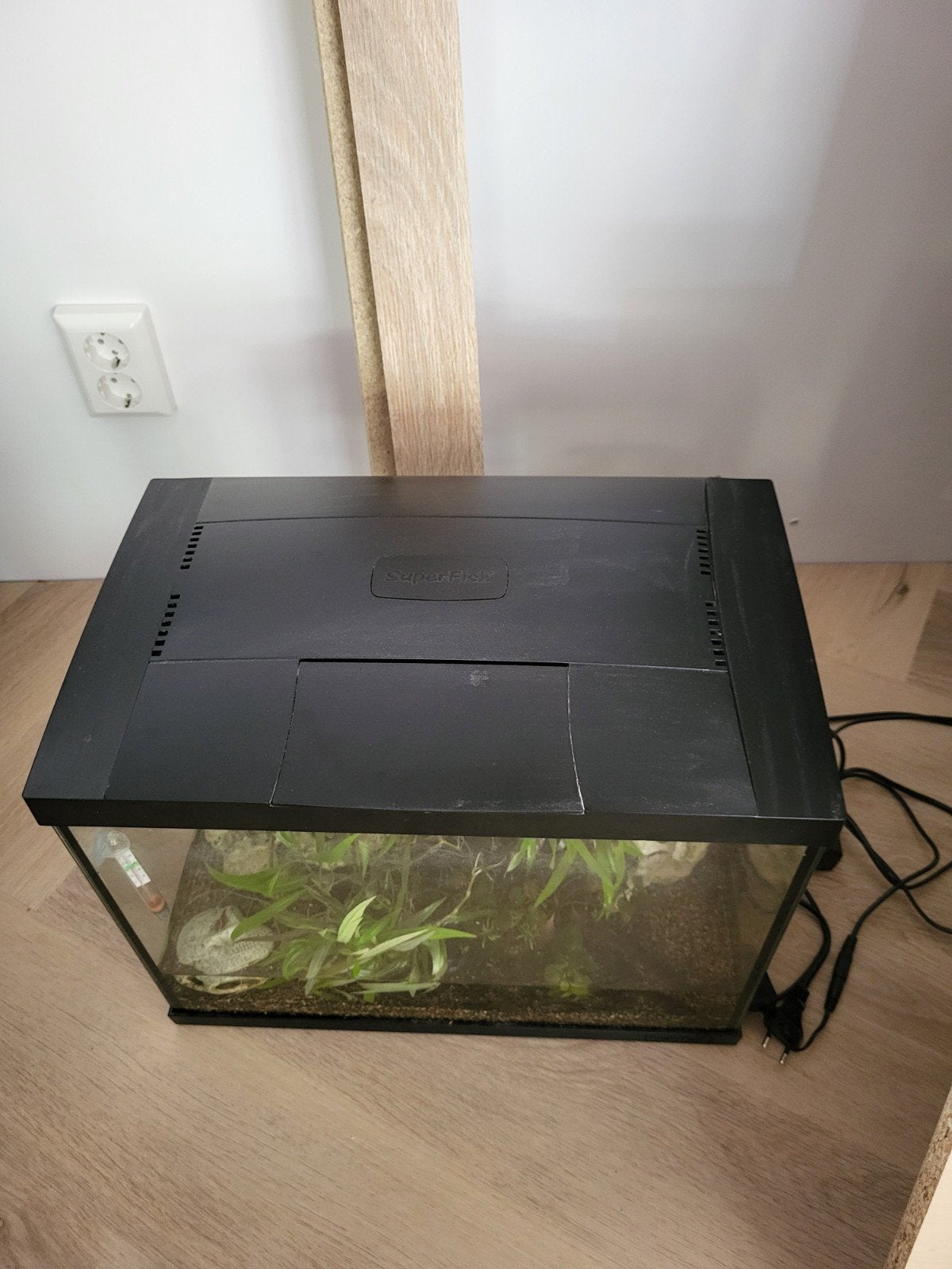 Aquarium met toebehoren, Dieren en Toebehoren, Vissen | Aquaria en Toebehoren, Ophalen, Zo goed als nieuw, Leeg aquarium