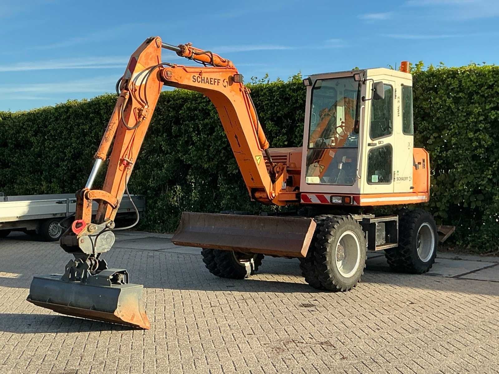 2002 Schaeff HML22 Banden graafmachine, Graafmachine