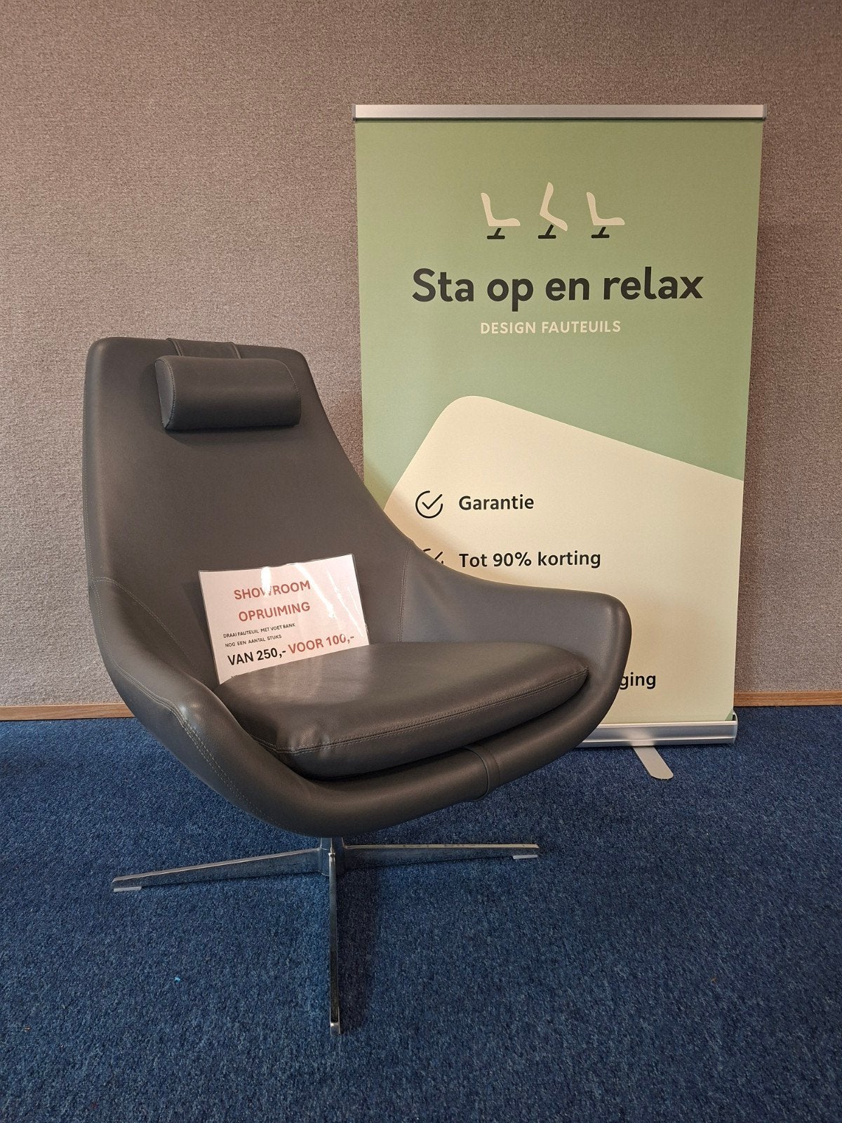 Relax fauteuil Met Voetenbankje OPRUIMING LAATSTE KANS !, Minder dan 75 cm, Ophalen of Verzenden, Staopenrelax@gmail.com, Sta-op-en-relax