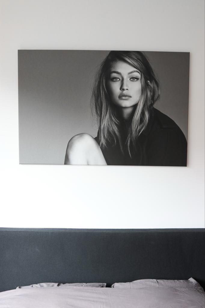 Gigi Hadid Canvas Wandfoto - Zwart-wit, 120x80 cm, Antiek en Kunst, Kunst | Tekeningen en Foto's, Ophalen