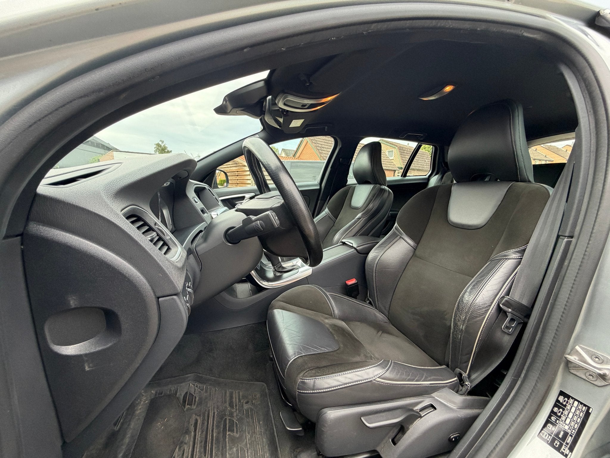 Volvo V60 T3 Summum (bj 2016, automaat), Auto's, Euro 6, 4 cilinders, 152 pk, Automatische klimaatregeling