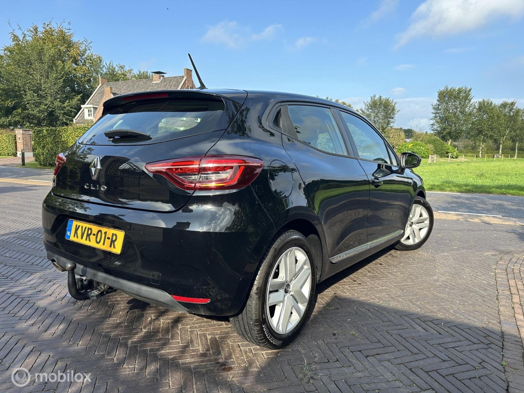 Renault Clio 1.0 TCe Business Automaat Navi Trekhaak LED✅, Auto's, Dealer onderhouden, Gebruikt, Met garantie (alle), Leder en Stof