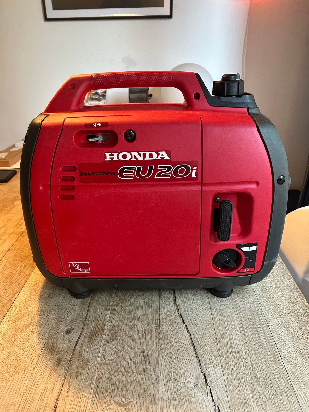 Honda EU20i Inverter Aggregaat, Ophalen, Gebruikt, Benzine, Geluidgedempt