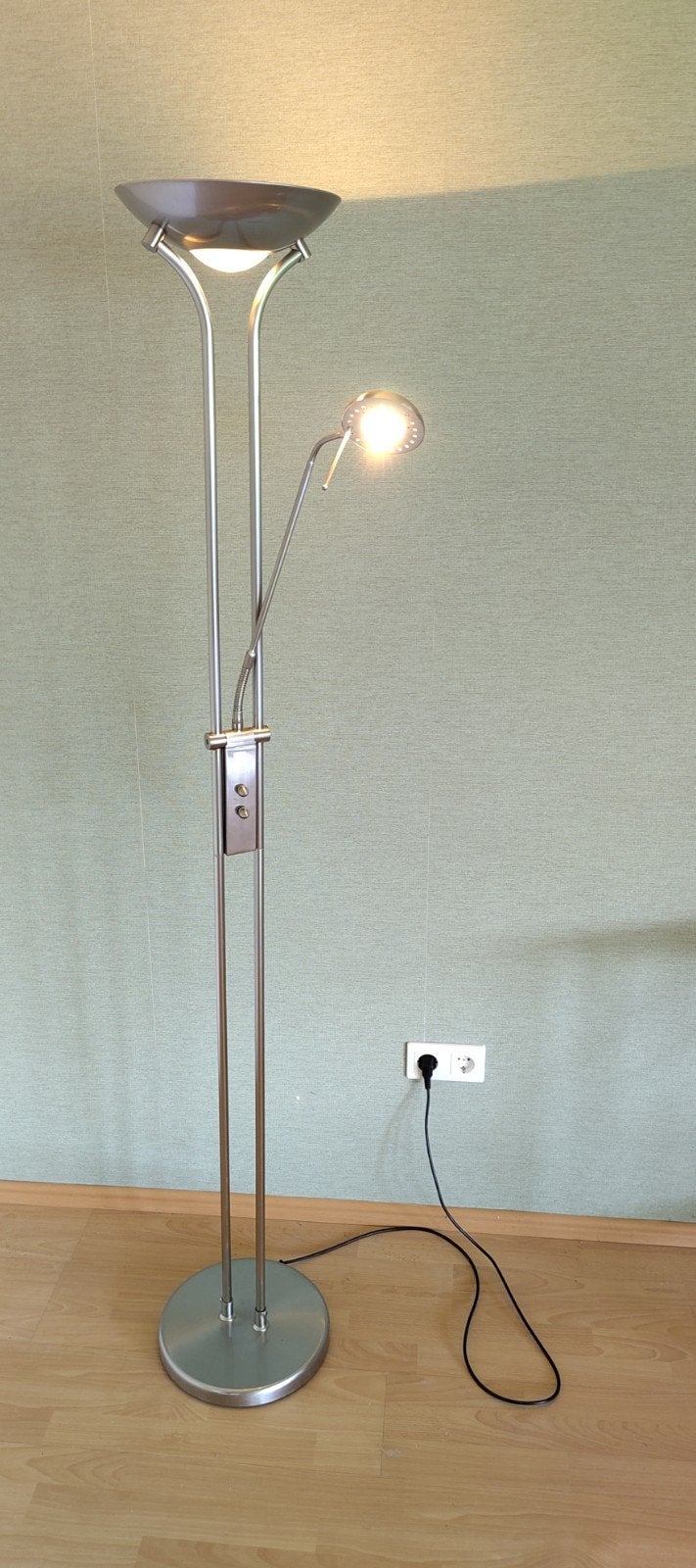 Massive Vloerlamp met leeslamp - Goed werkend, Ophalen, Overige fittingen, Zo goed als nieuw, Metaal