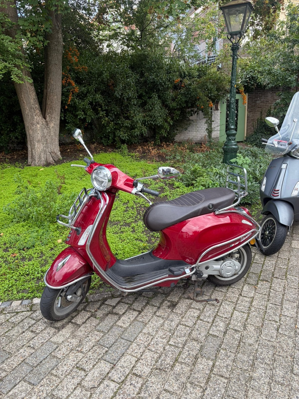 Vespa Primavera Touring, geel kenteken, Fietsen en Brommers, Ophalen, Gebruikt, Overige modellen, Maximaal 45 km/u