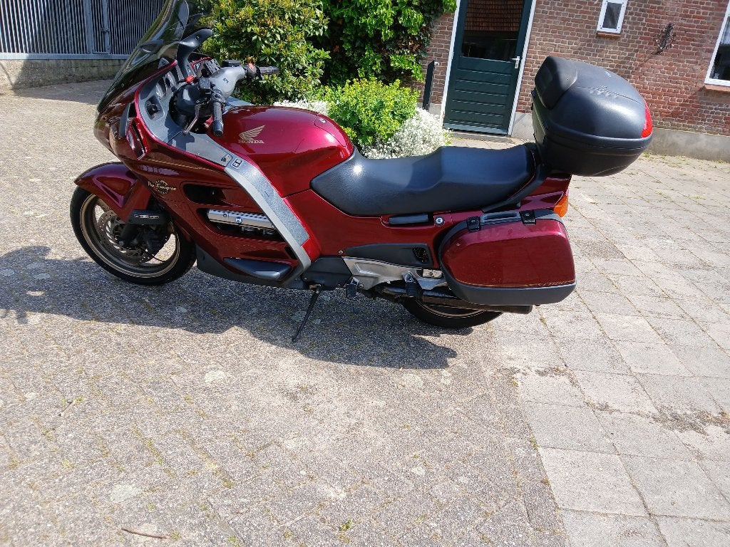 Honda Pan-European ST 1100 Toermotor - Rijklaar, Traction Control, 4 cilinders, Motorrijbewijs A, Gebruikt