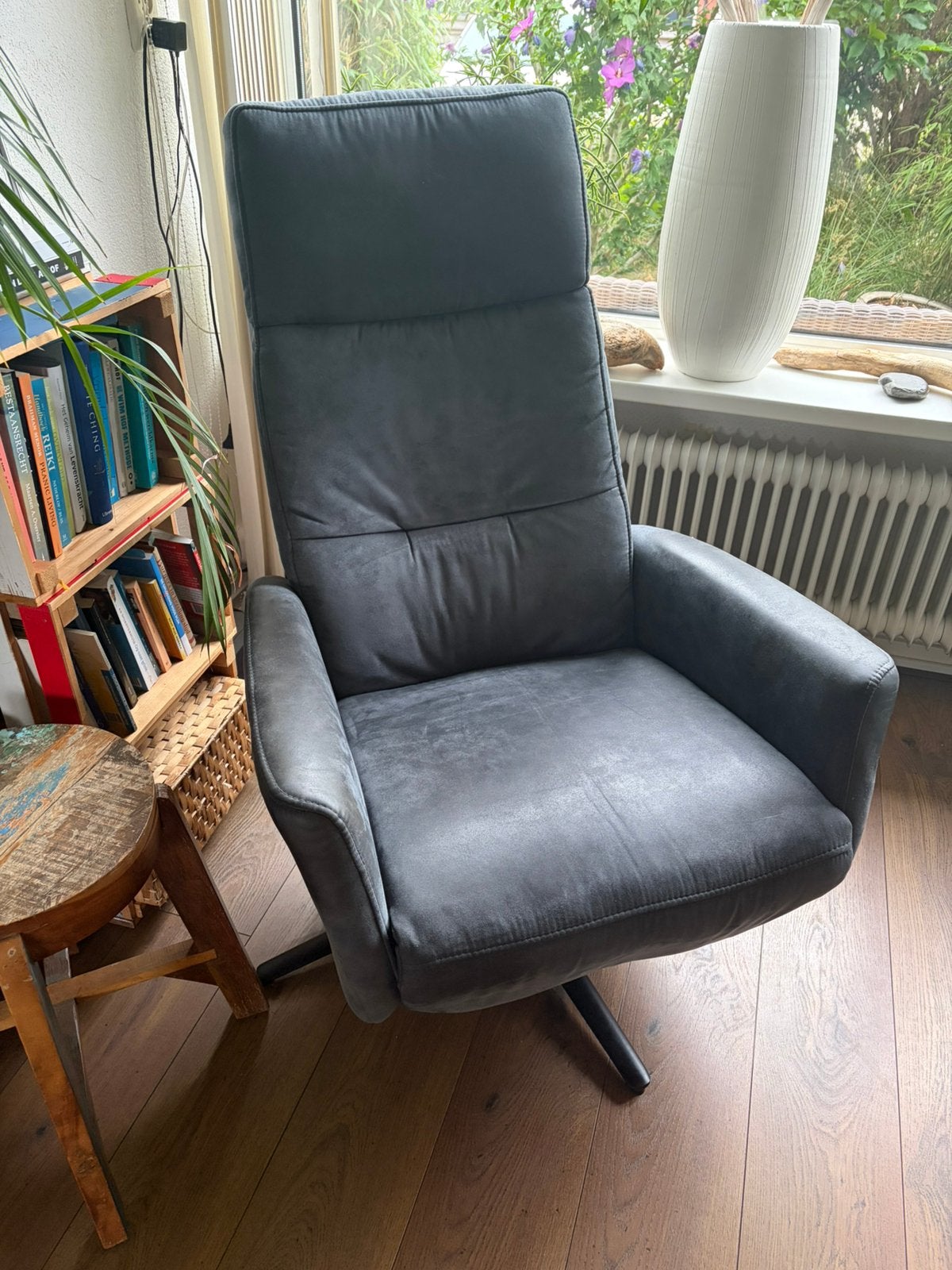 Relax stoel, draai fauteuil, Ophalen, Gebruikt, Stof, 50 tot 75 cm