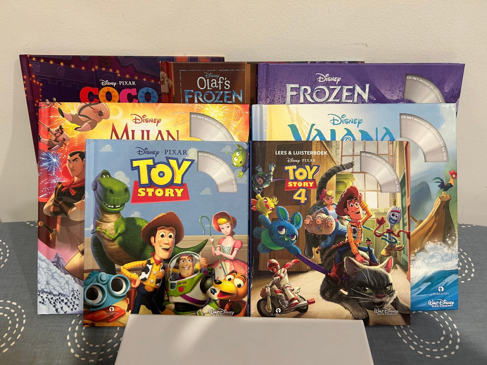 Disney Pixar Lees- en Luisterboeken: Coco, Frozen, Vaiana, M, Boeken, Ophalen of Verzenden, Zo goed als nieuw, Fictie algemeen