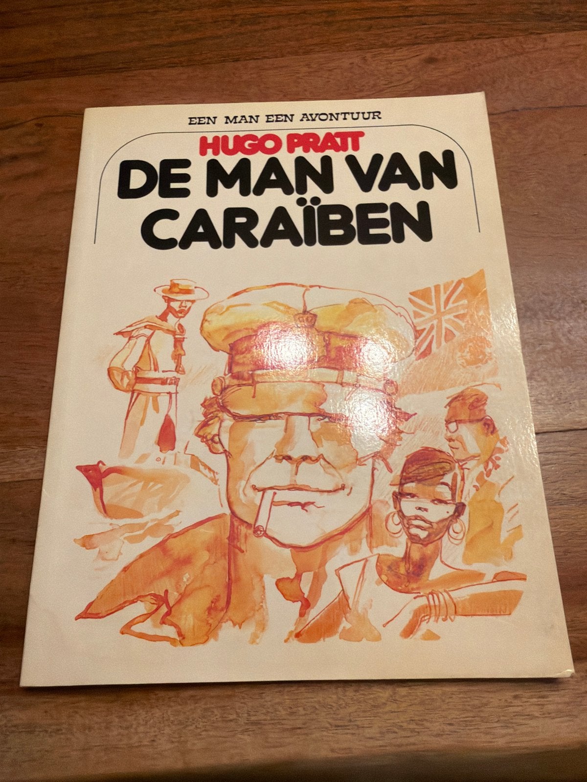 Hugo Pratt - De Man van Caraïben stripboek, Boeken, Stripboeken, Eén stripboek, Ophalen of Verzenden, Gelezen