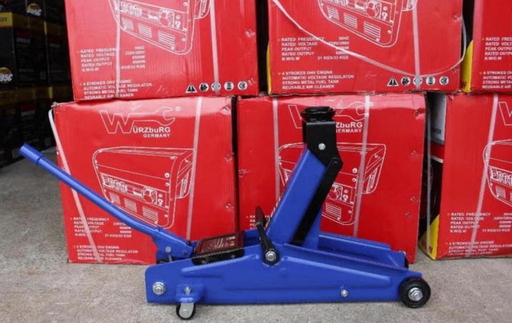 Walterstahl 3 tons garage krik, extra laag en snel heffen, Nieuw, Wij zijn, Dan onze concurrentie, Ophalen