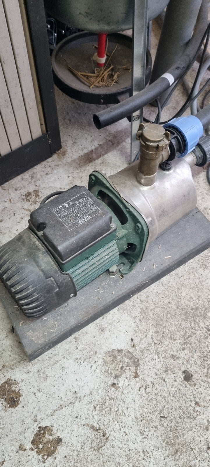 Robuuste Hydrofoorpomp - dab jet 132M, Ophalen of Verzenden, Gebruikt, Elektrisch, Hydrofoorpomp