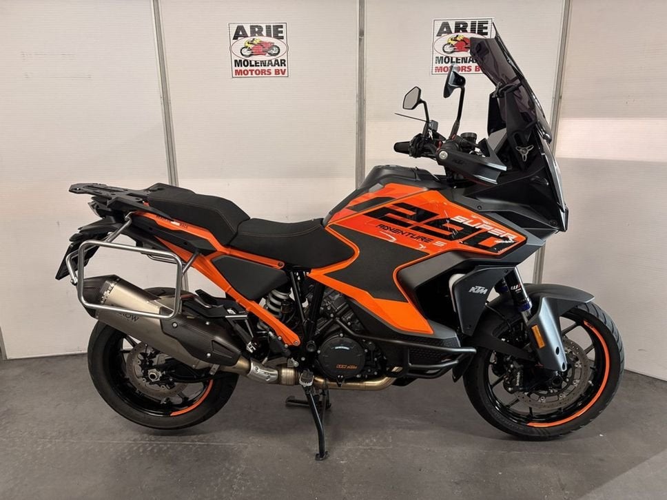 KTM 1290 Super Adventure S (bj 2024), 2 cilinders, KTM, Motorrijbewijs A, Bedrijf