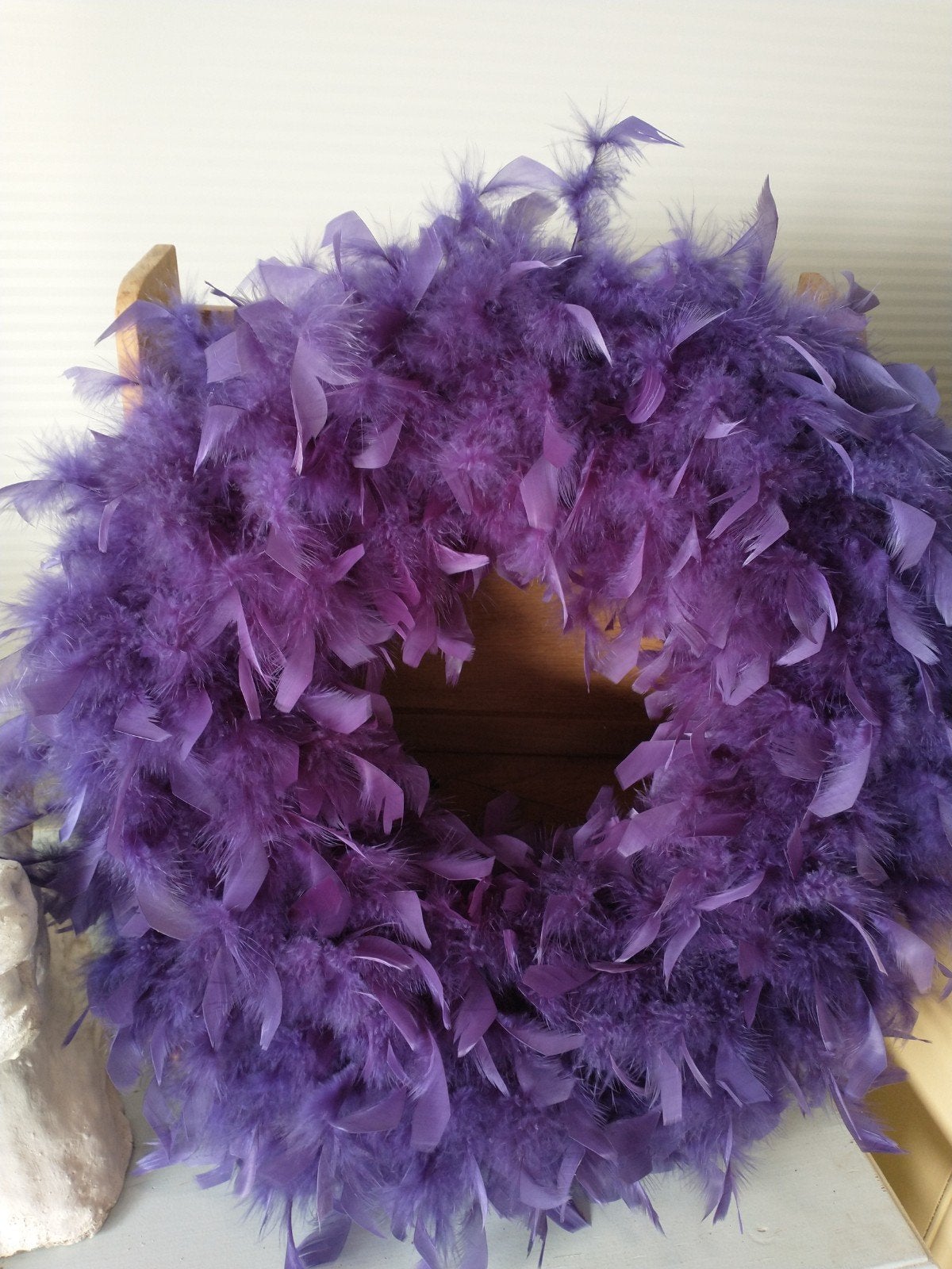 Paarse veren krans - Feestelijke decoratie, Ophalen of Verzenden