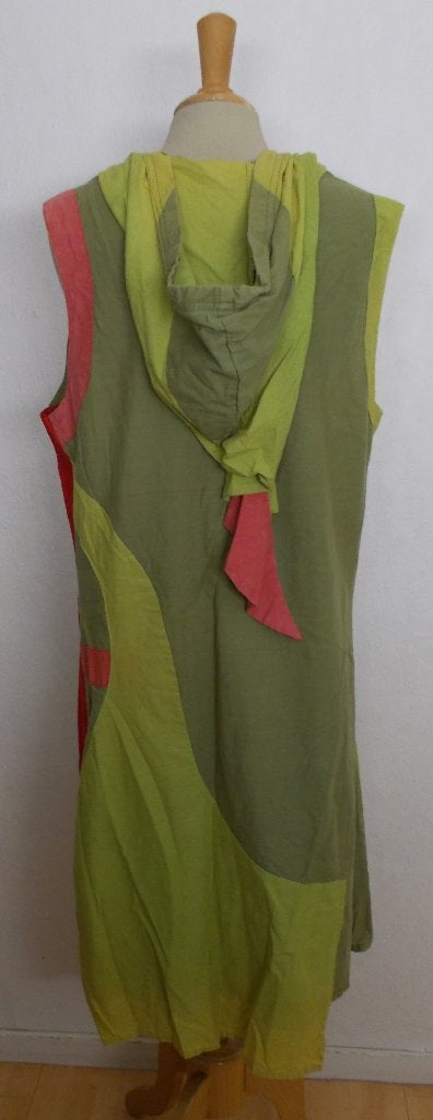 Aparte groene jurk met capuchon van Couleurs du Monde! XL, Kleding | Dames, Verzenden, Maat 46/48 (XL) of groter, Zo goed als nieuw