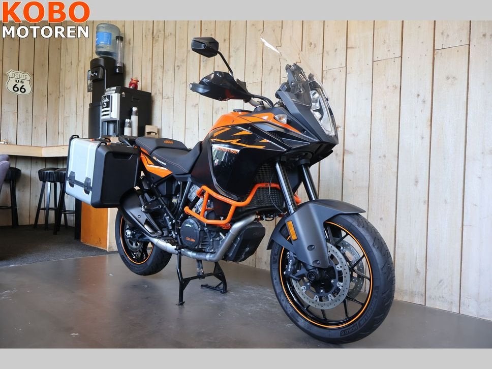KTM KTM 1090 ADVENT (bj 2019), 2 cilinders, KTM, Motorrijbewijs A, Bedrijf
