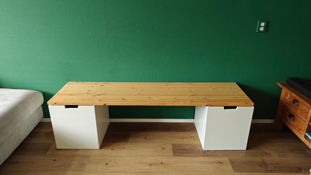 Kinderbureau / Speeltafel met opbergruimte (Ikea Nordli), Ophalen, Tafel(s)
