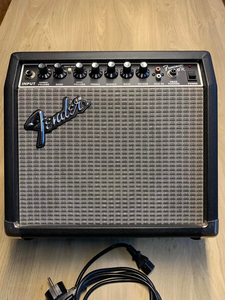 Fender Frontman 15 R gitaarversterker met gain en reverb, Ophalen of Verzenden, Zo goed als nieuw, Minder dan 50 watt