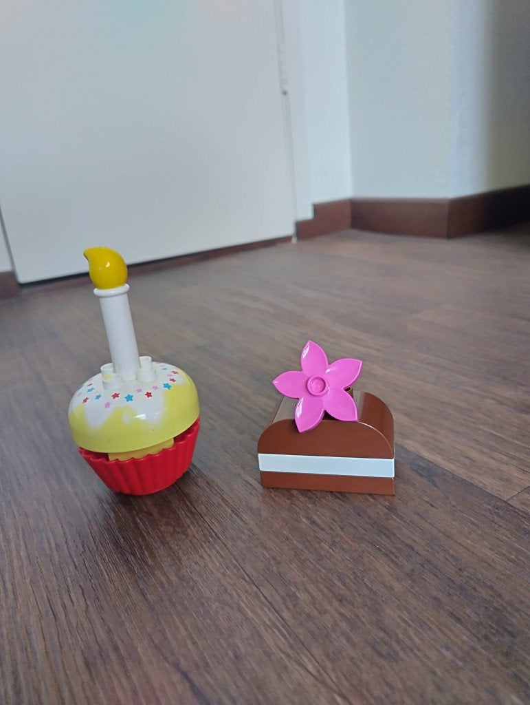 Duplo verjaardagstaartje, Overige thema's, Ophalen of Verzenden, Zo goed als nieuw, Compleet