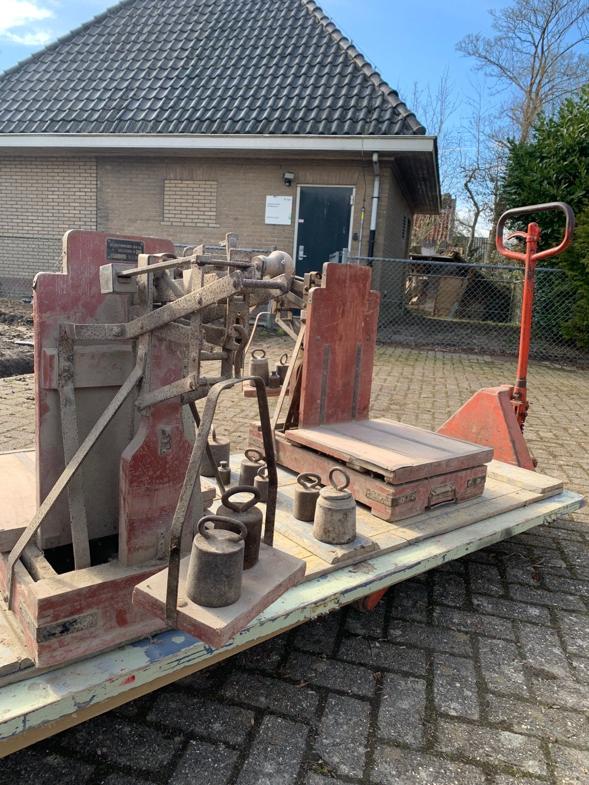 2 oude bascules, Antiek en Kunst, Antiek | Gereedschap en Instrumenten, Ophalen