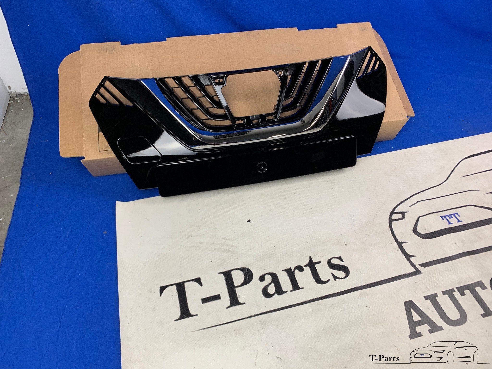 Nissan micra K14 grille NIEUW rooster bumper voorbumper gril, Takashima 1-chome 1-1
220-8686  Yokohama, Ophalen of Verzenden, NISSAN_SR@mail.nissan.co.jp