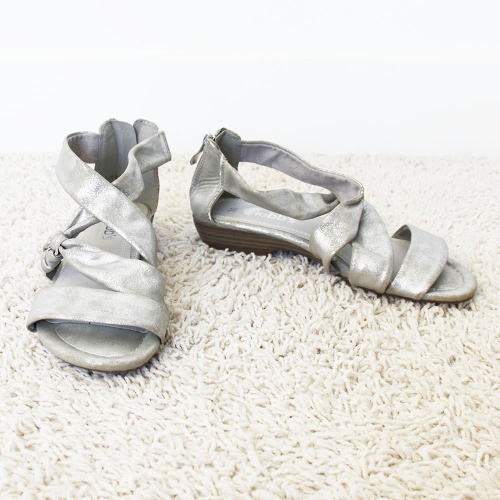 Mooie Zilver Leren Hobb's Sandalen -s13 (Maat 36) € 85,-, Kleding | Dames, Schoenen, Hobb's, Overige kleuren, Zo goed als nieuw