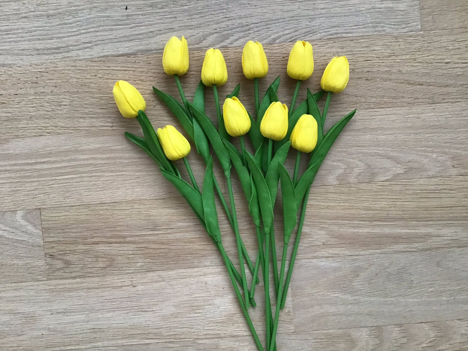 Bosje gele tulpen. 10 stuks., Ophalen of Verzenden, Zo goed als nieuw