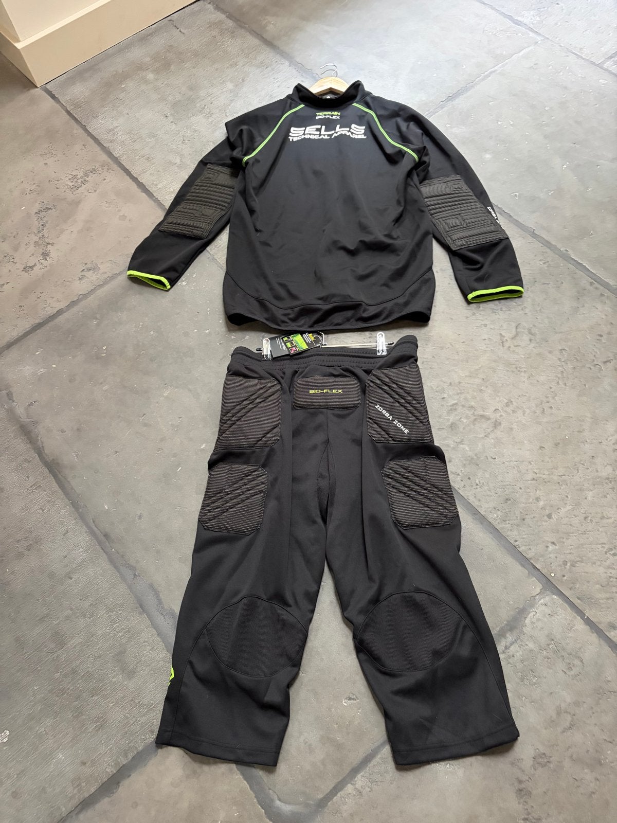 Sells keeperskleding set - shirt en broek, Maat 38/40 (M), Zwart, Overige typen, Nieuw