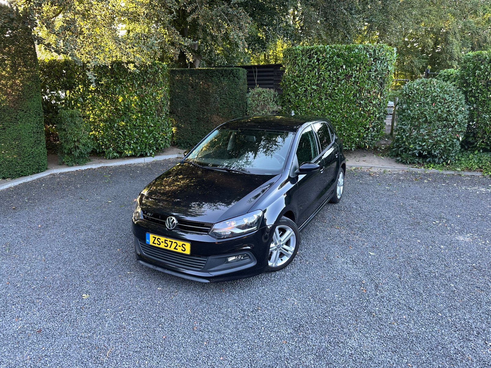 Volkswagen Polo 1.2 TSI R-line 105PK 2013 Zwart, Voorwielaandrijving, Stof, 40 €/maand, 4 cilinders