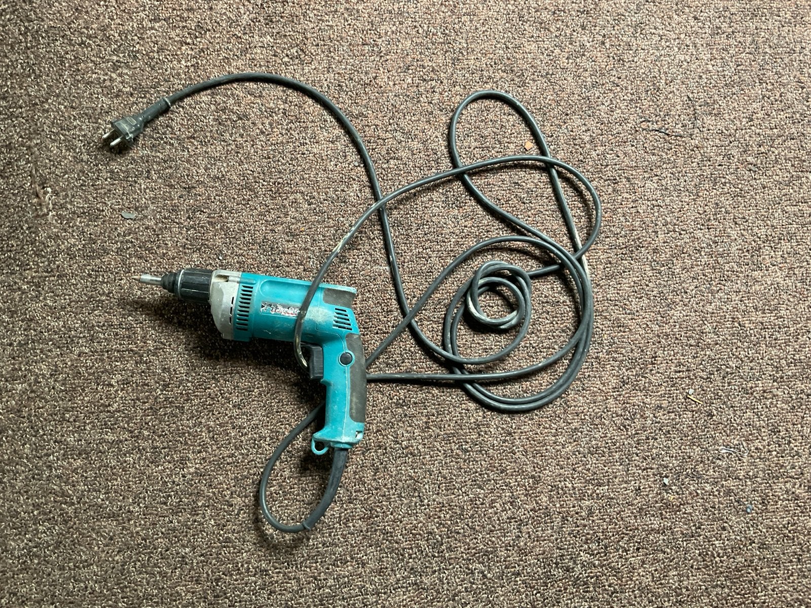 Makita Gipsschoerfmachine - Gebruikt maar functioneel, Boormachine, Gebruikt, Variabele snelheid, Ophalen of Verzenden