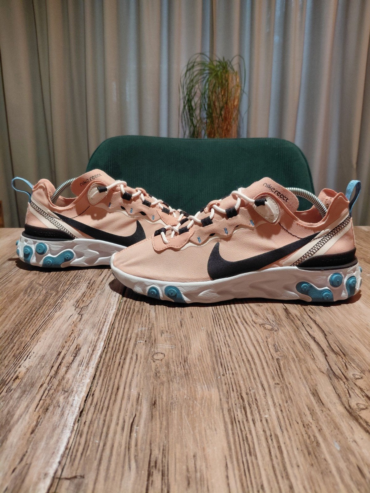 Nike Element 55 'Coral Stardust' Size 39, Nike, Ophalen of Verzenden, Sneakers of Gympen, Roze