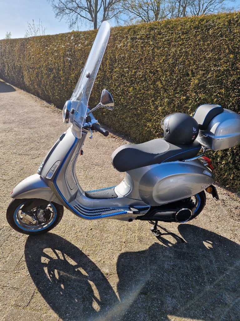TE KOOP ELEK VESPA PIAGGIO SCOOTER ZGAN, Ophalen, Overige modellen, Maximaal 45 km/u, Elektrisch