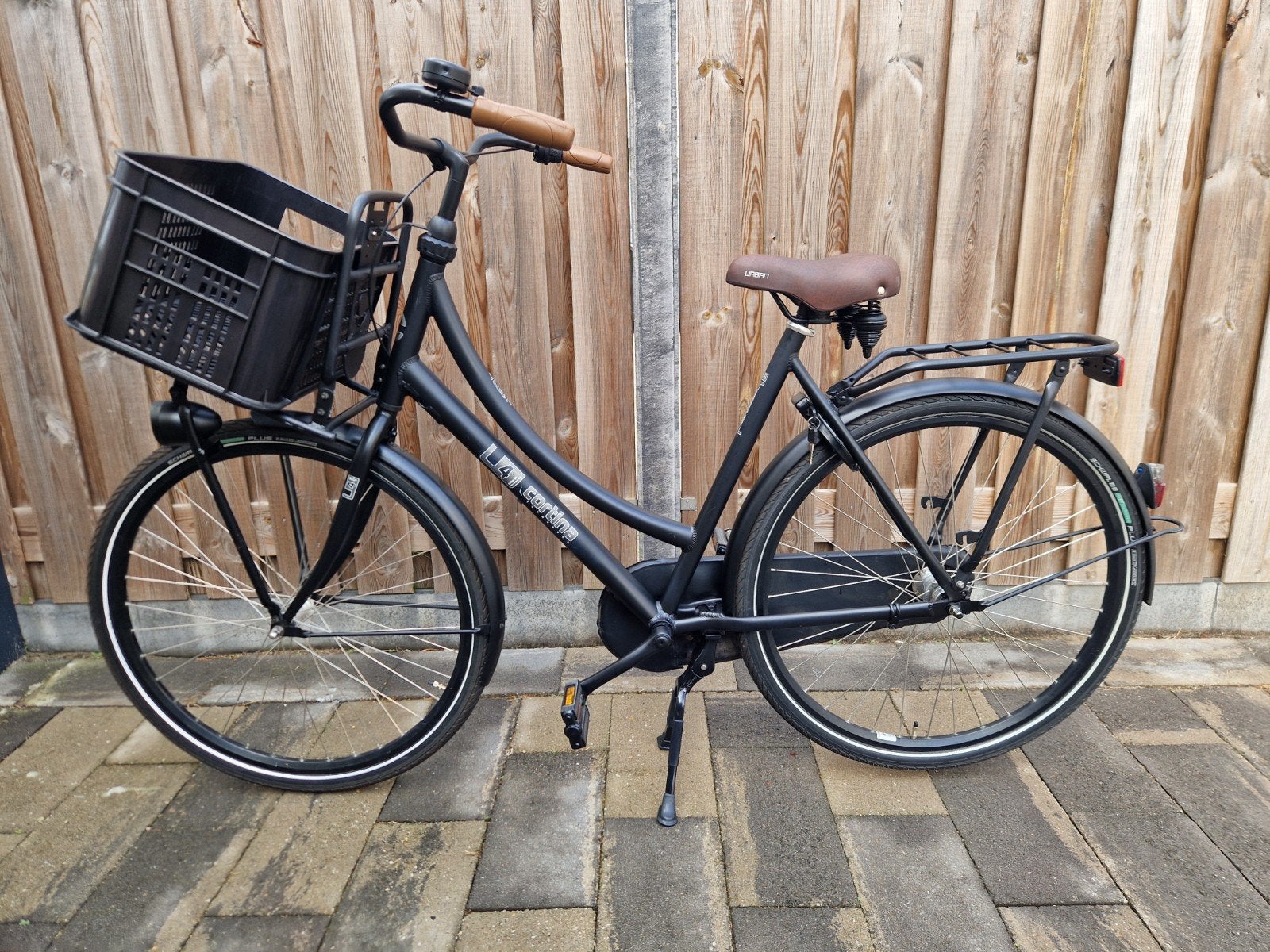 Cortina U4 Damesfiets 28 inch met versnellingen en krat, Fietsen en Brommers, Ophalen, Gebruikt, Overige merken, Versnellingen