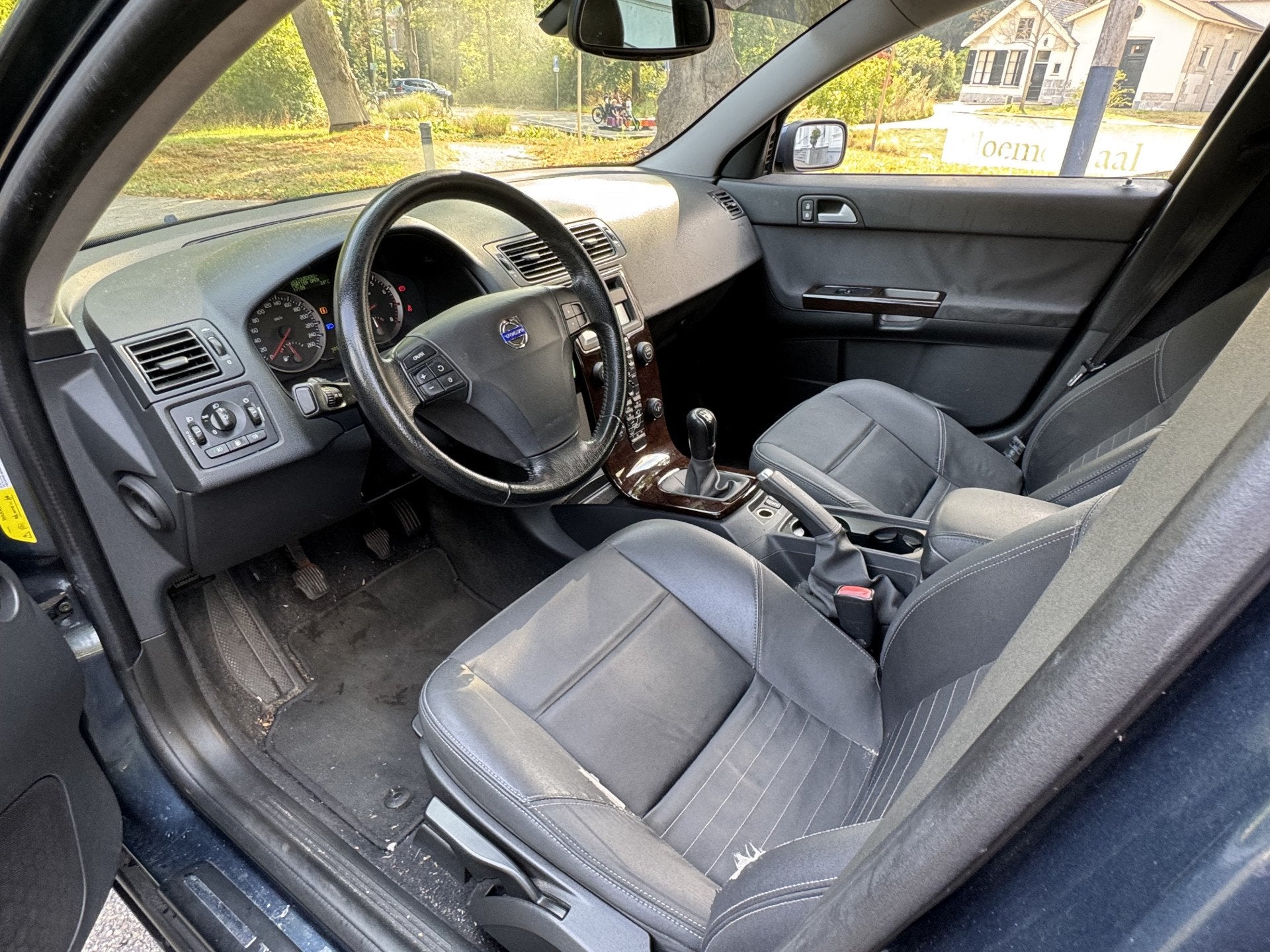 Volvo V50 1.8 HALFLEDER, RIJKLAAR (bj 2006), Voorwielaandrijving, 4 cilinders, Blauw, 126 pk