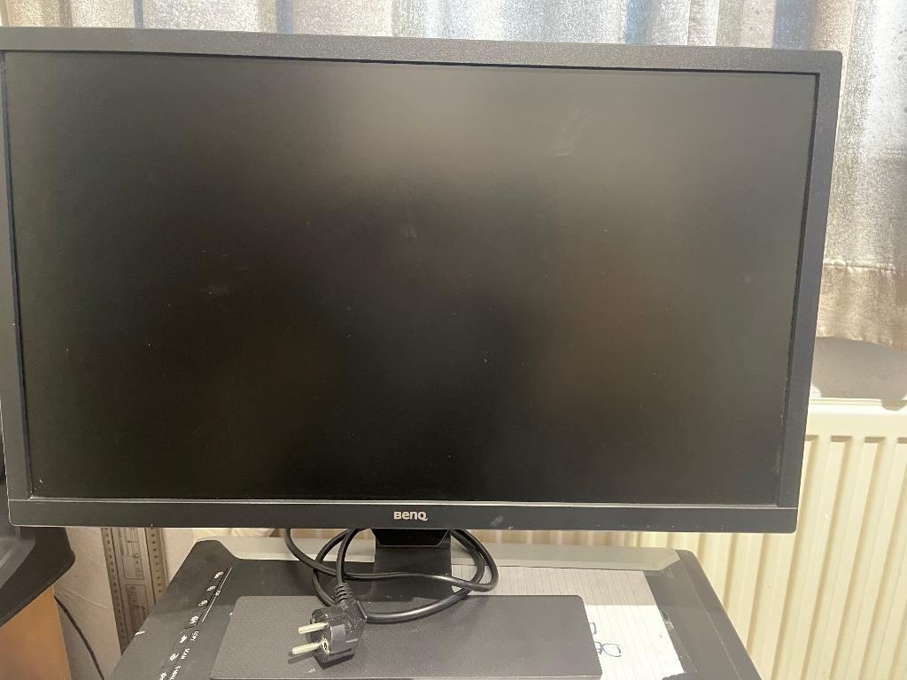 MONITOR, Ophalen, Zo goed als nieuw