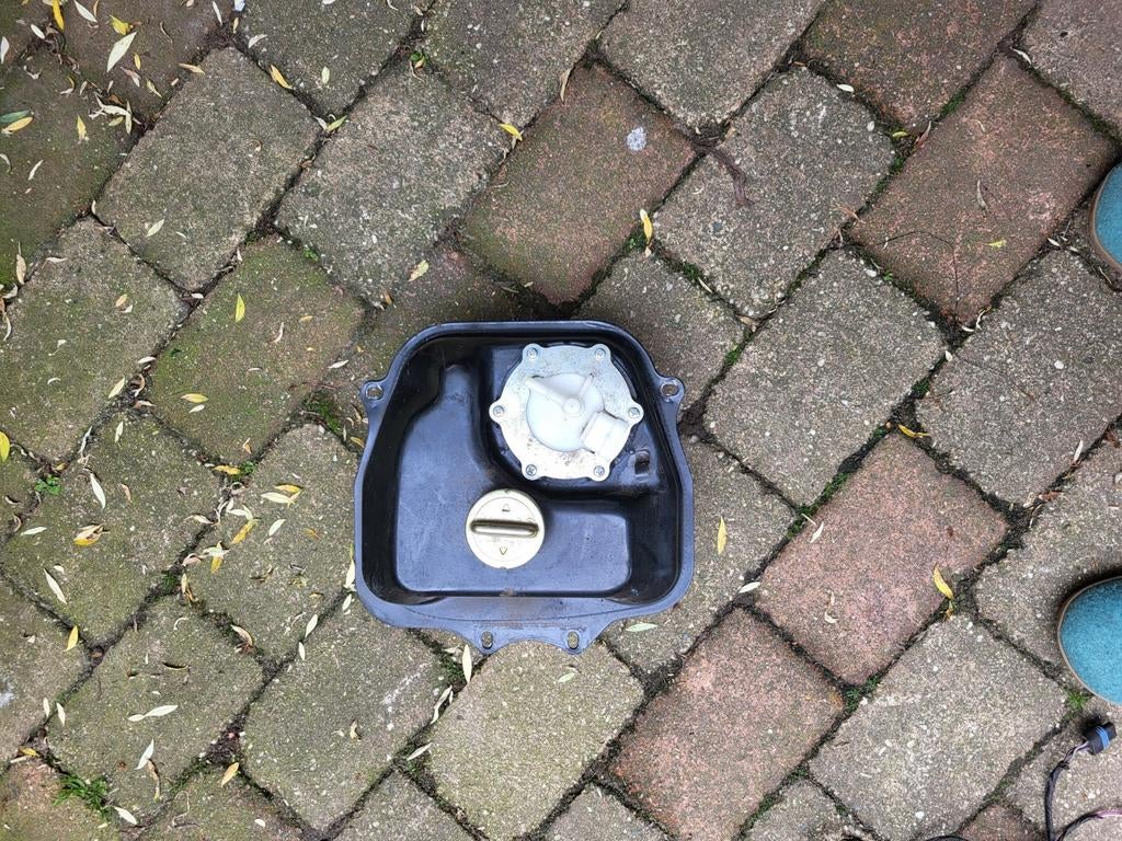Benzine tank vx50 met pomp, Ophalen of Verzenden, Zo goed als nieuw, Overige typen