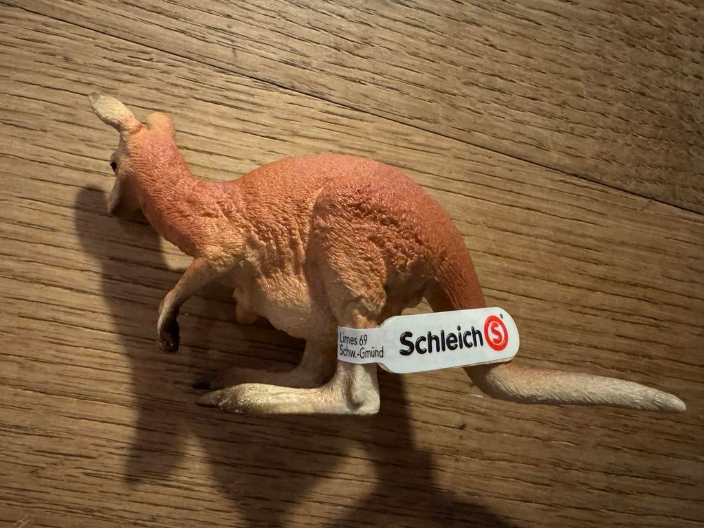 Schleich speelfiguur van een kangoeroe, Ophalen of Verzenden, Zo goed als nieuw, Beeldje of Poppetje