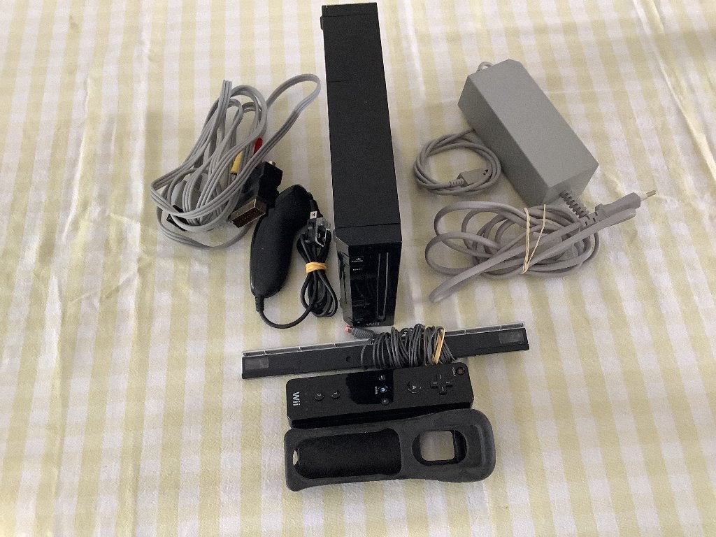 Wii console compleet met controller en nunchuck, Ophalen of Verzenden, Gebruikt, Met 1 controller, Met games