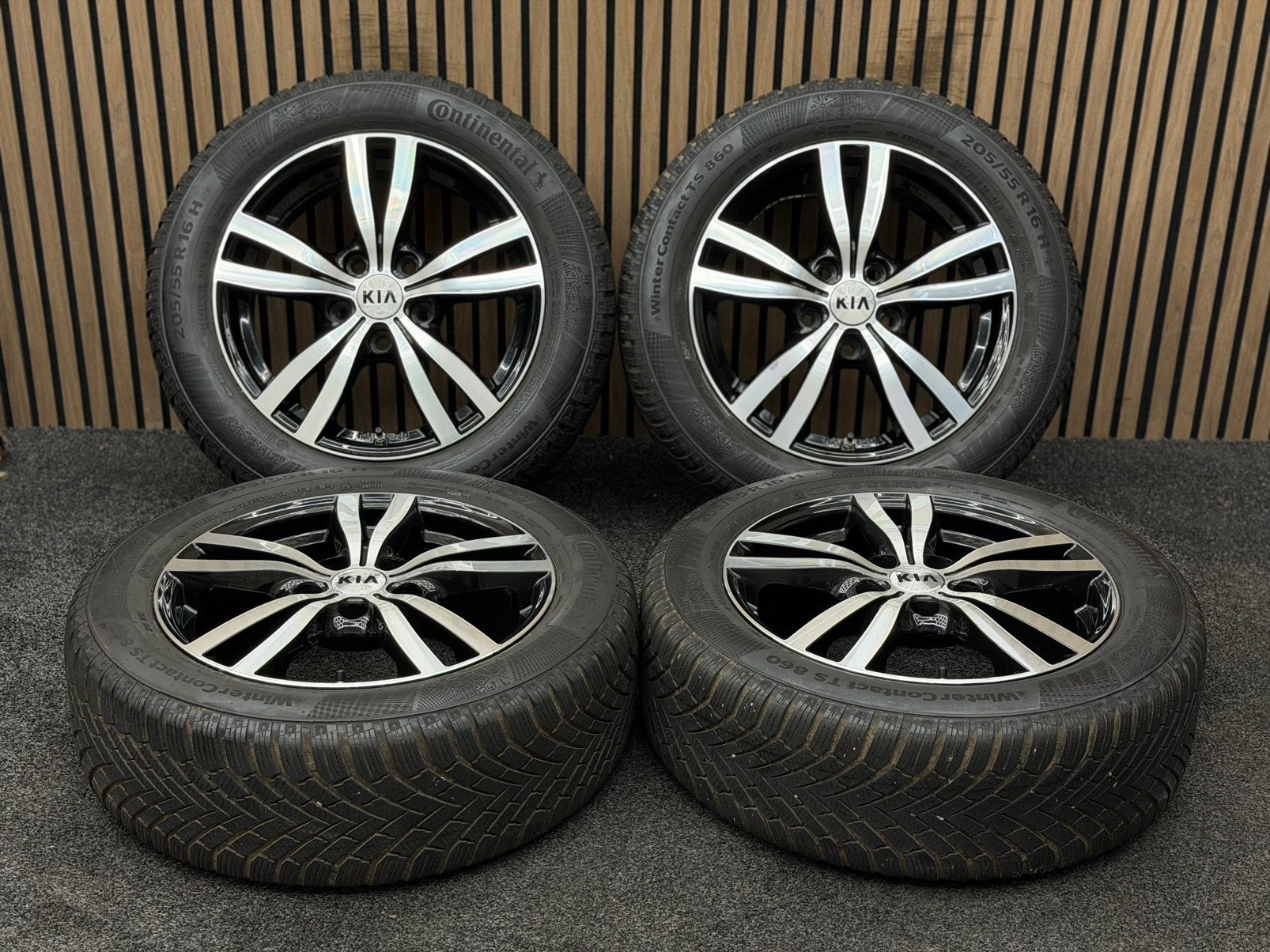 16 inch Dezent TC - Kia Ceed Carens 5x114.3 ET45 Continental, Ophalen, 16 inch, ., Banden en Velgen
