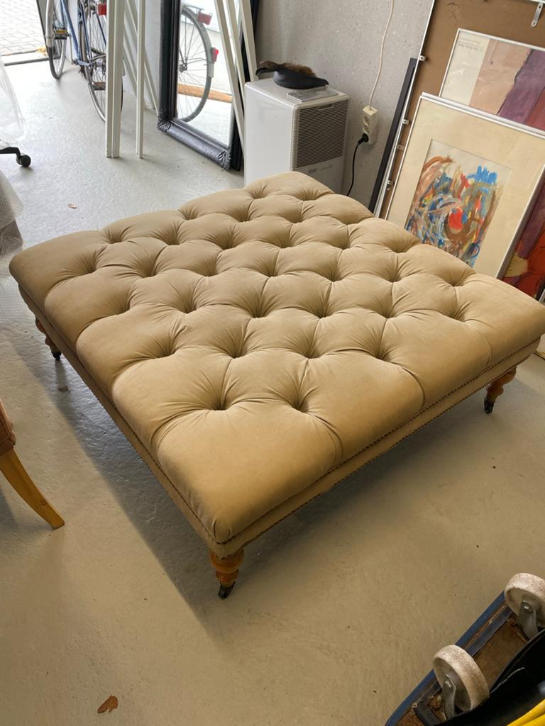 Grote landelijke klassieke poef hocker 110x110 cm, Huis en Inrichting, Banken | Voetenbanken en Poefen, Ophalen, Gebruikt, Vierkant