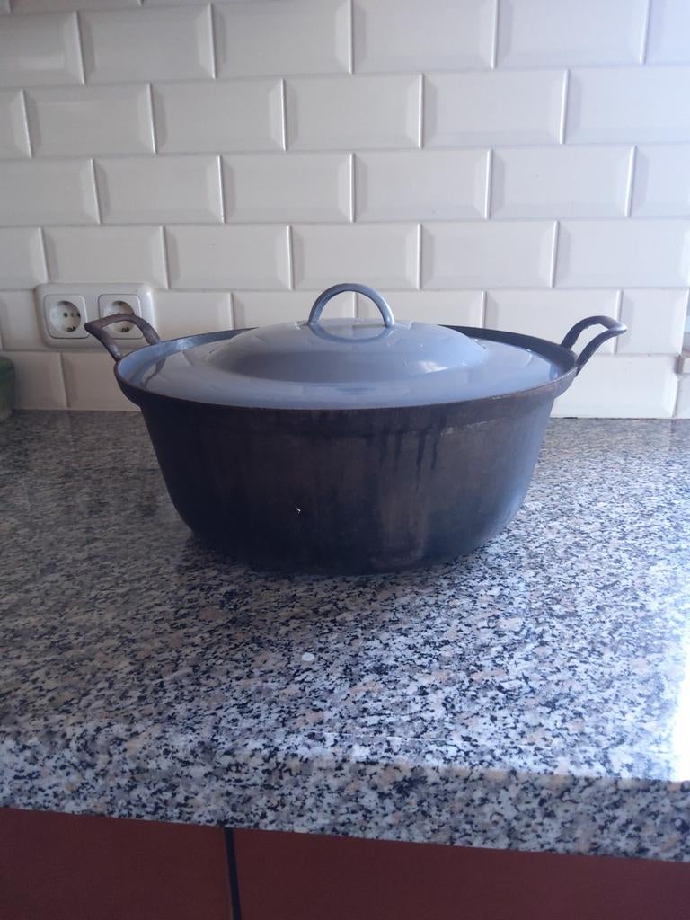 Grote gietijzeren pan met deksel, 35 cm, Ophalen of Verzenden