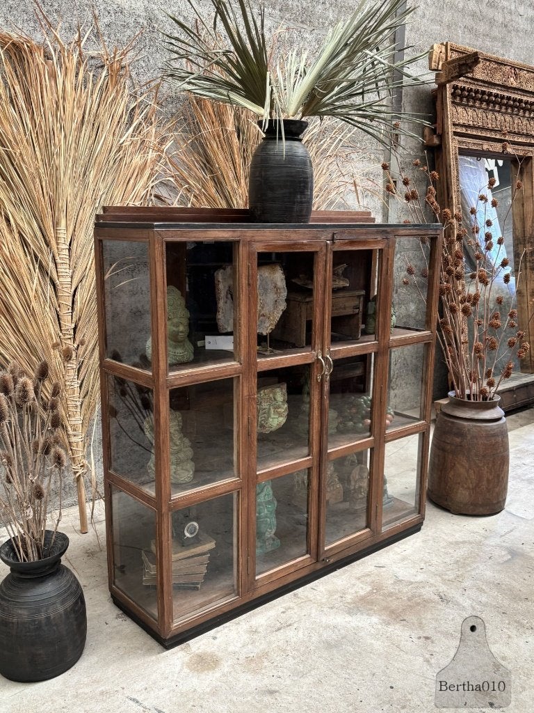 Prachtige vitrinekast met rondom oud gebobbeld glas, Ophalen of Verzenden