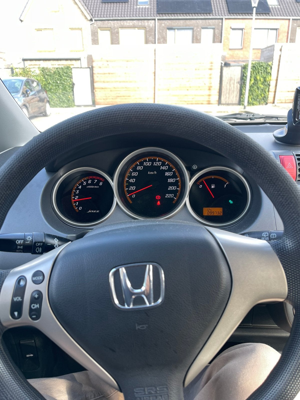 Honda Jazz 1.4 I 2004 Grijs +NAP, Auto's, Voorwielaandrijving, 83 pk, 450 kg, 40 €/maand