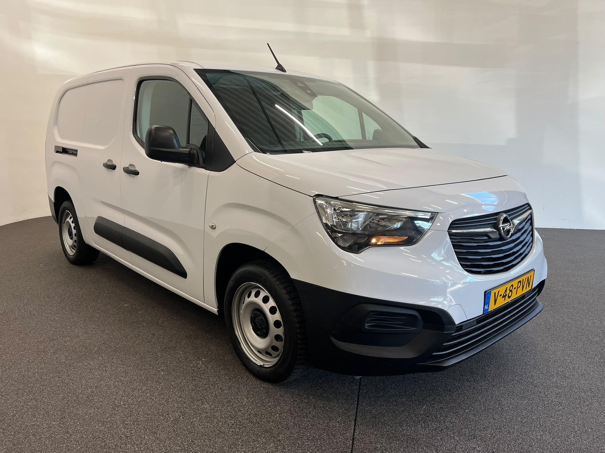 Opel Combo Combo 1.5 Turbo 75kW Heavy L2H1 Camera Parkeersen, Auto's, Bestelauto's, Voorwielaandrijving, Stof, Euro 6, 4 cilinders