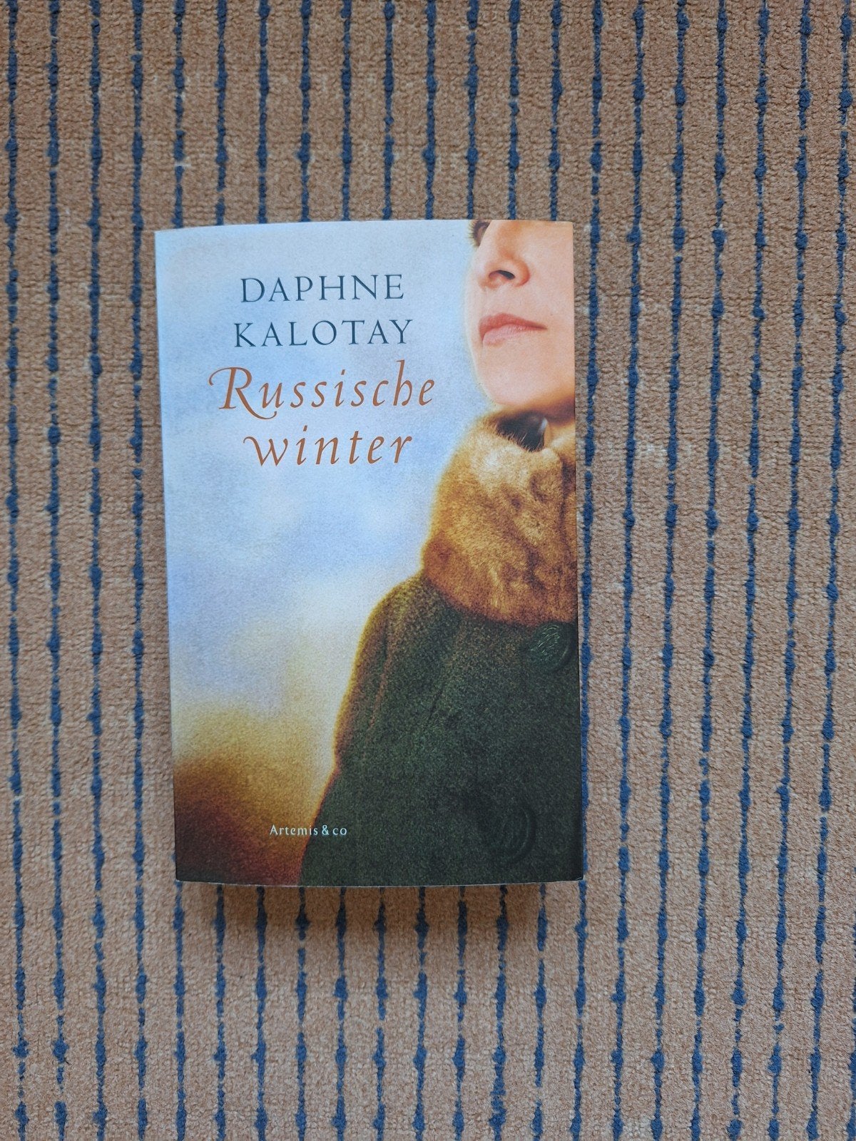 Russische winter door Daphne Kalotay, Boeken, Ophalen of Verzenden, Gelezen