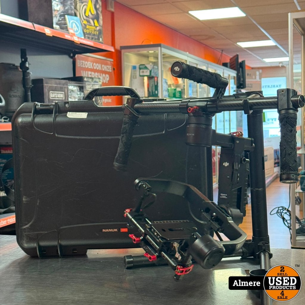 DJI Ronin M Gimbal Inc flighcase, DJI, Gebruikt, Inform@dji.com, DJI Sky City
No. 55 Xianyuan Road
Nanshan District, Shenzhen
China