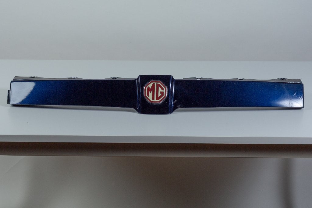 MGB MG-GT MG RV8 Neus spoiler, origineel MG deel., Ophalen of Verzenden, Gebruikt, MG, Bumper